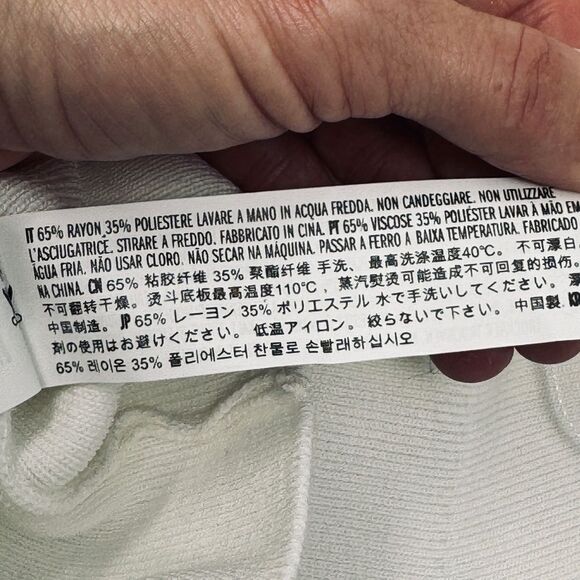 NWT. Pants store August Apparel White Crop Off-Shoulder Blouse. Size Small. - Picture 6 of 9